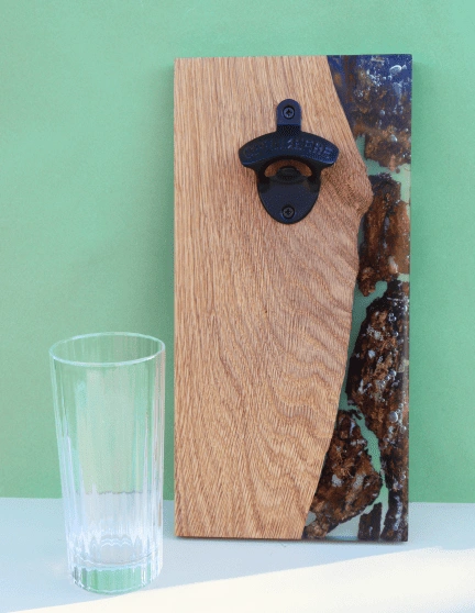 décapsuleur mural bois résine inclusion écorce naturelle